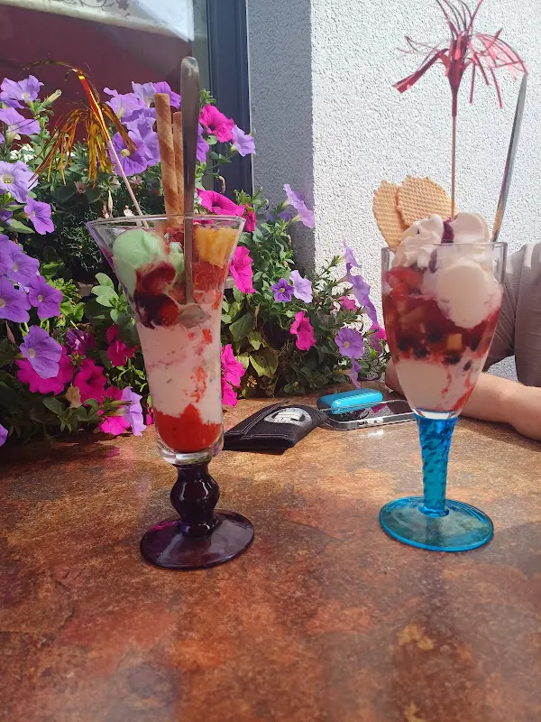 Sarah E._Zu den Askaniern_Friedland_recensione