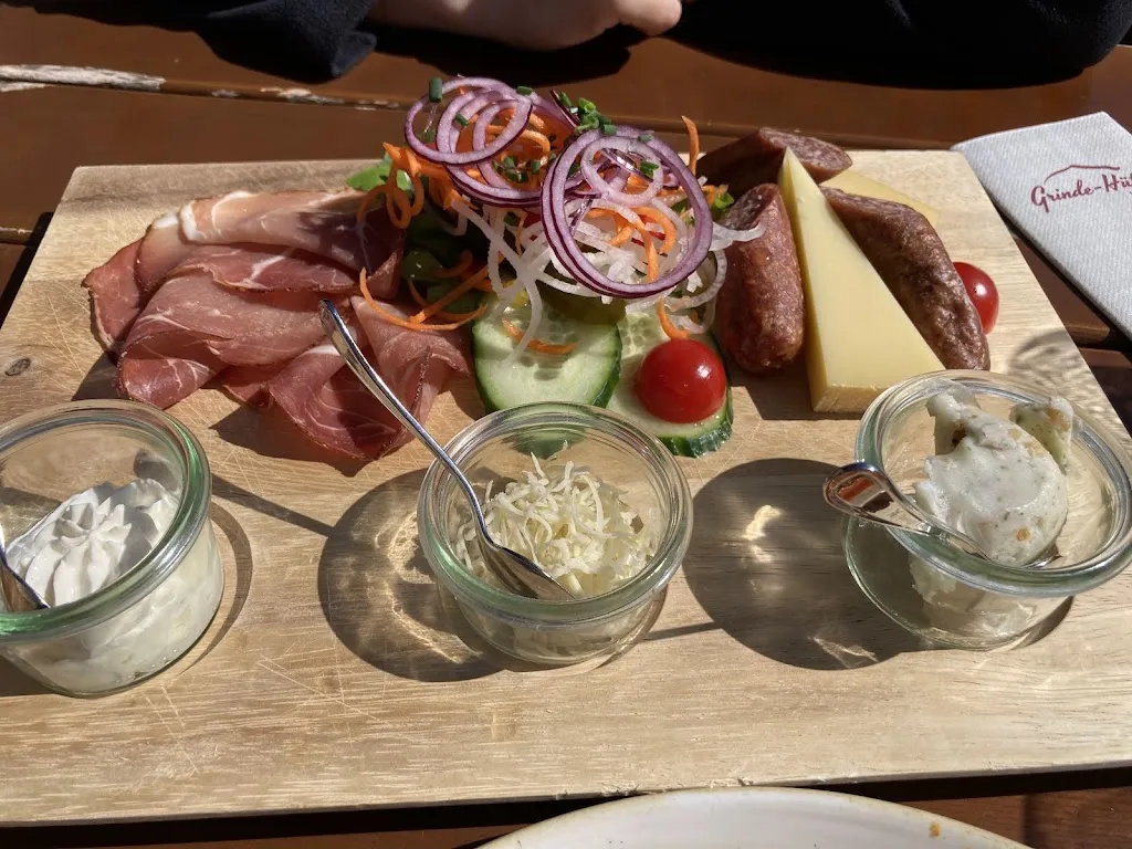 Ike Ichael_Grinde-Hütte_Seebach_recensione