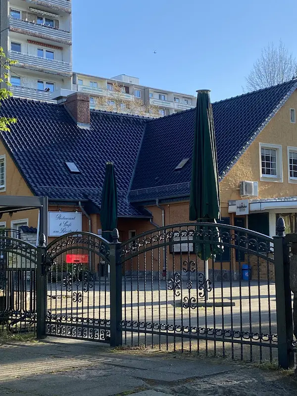 Russell Haggata_Restaurant & Café Am Kleistpark_(Oder)_Bewertung