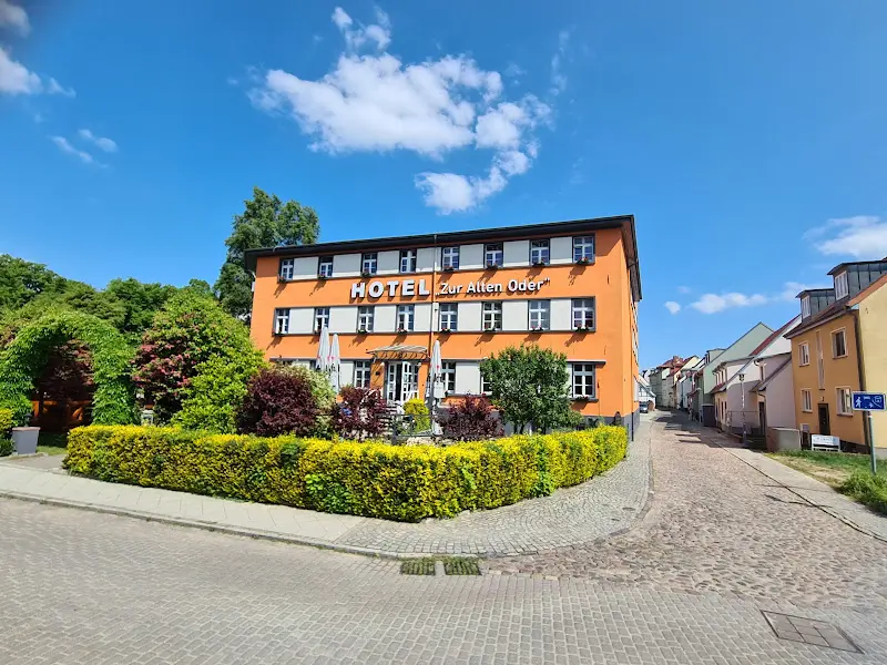 Hotel Zur Alten Oder – Frankfurt  restaurant in 