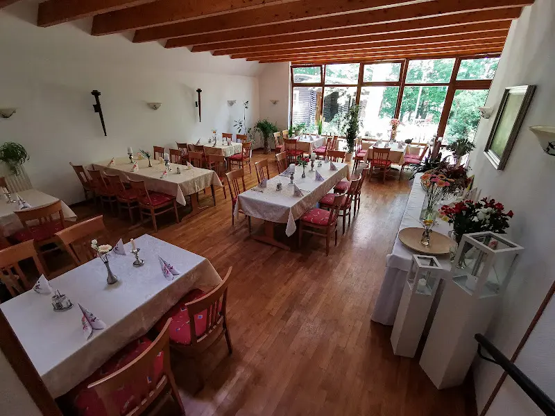 Waldstübchen am Roofensee_Stechlin_slider_image_1