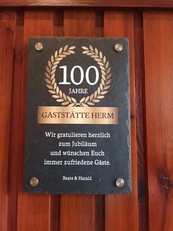 Angela Thiel_Gaststätte Herm_Fürstenberg/Havel_review