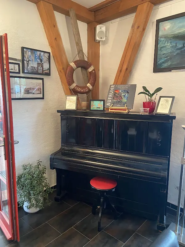 Danial kaddar_Cafe-Bistro in der alten Reederei_Fürstenberg/Havel_Bewertung