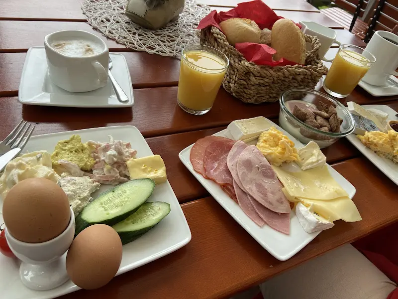 Cafe-Bistro in der alten Reederei_Fürstenberg/Havel_slider_image_2