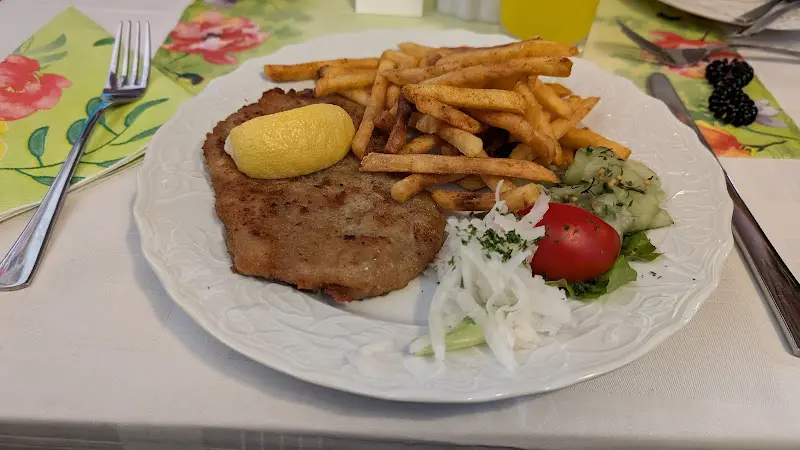 Gaststätte Zur Eisenbahn_(Havel)_slider_image_2