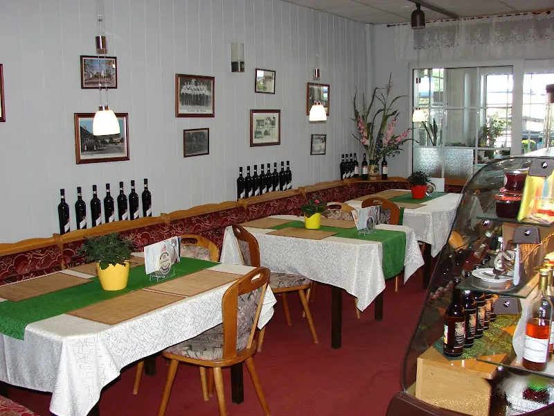 SANS SOUCI - Schmergow - Restaurant & Eiscafé_(Havel)_slider_image_3