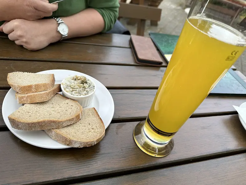 Berliner65er_Gasthaus Zum fliegenden Ross_(Havel)_review