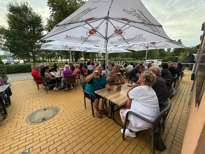 izet vrapi_Restaurant Korfu_Ketzin_review