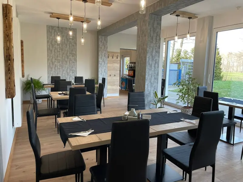 Bistro am Parkteich_Ortrand_slider_image_1