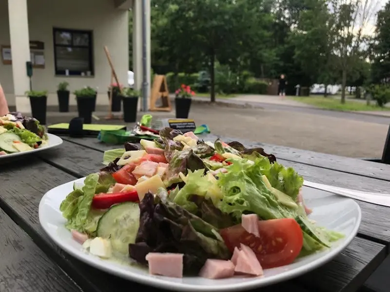 Bistro am Parkteich_Ortrand_slider_image_2