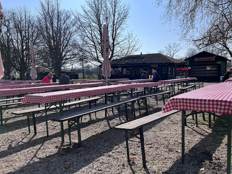 Biergarten "Schloss Diedersdorf" ristorante a Großbeeren