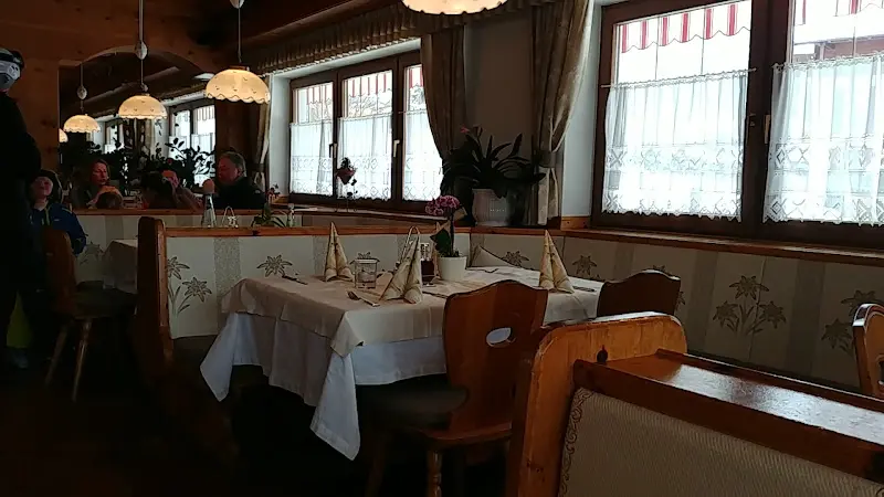 Restaurant Pizzeria Sal Fëur_Italy_slider_image_2