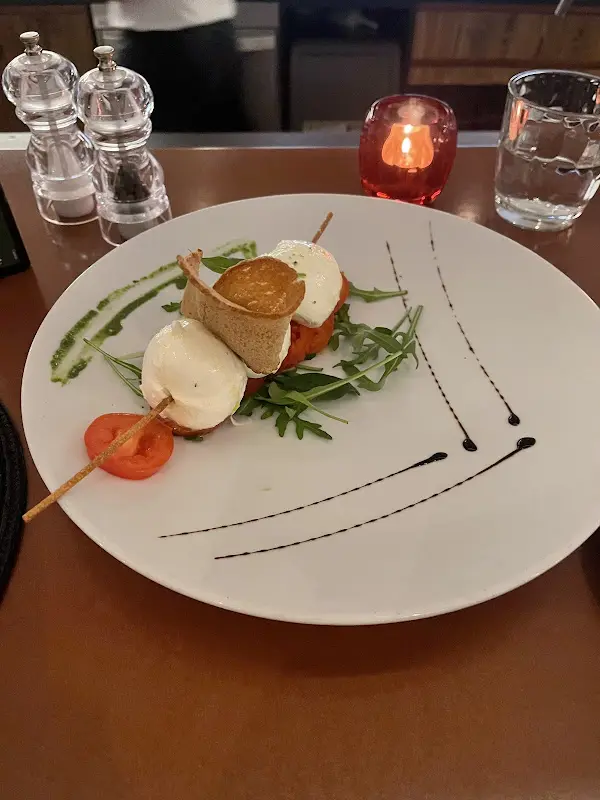 H N (Gecko)_Speckkeller_Italy_review