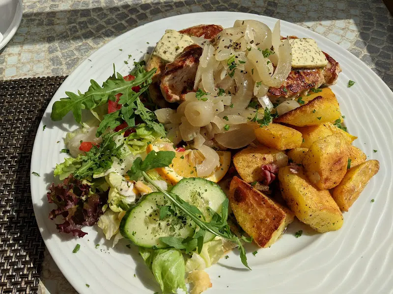 Gino's Restaurant & Eiscafé - Thomas Woltmann_Gumtow_slider_image_2