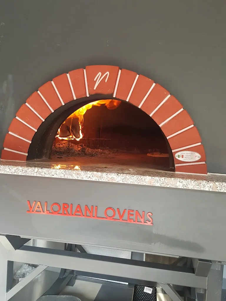 Fellini Holzofenpizza & Salate ristorante a Mosbach