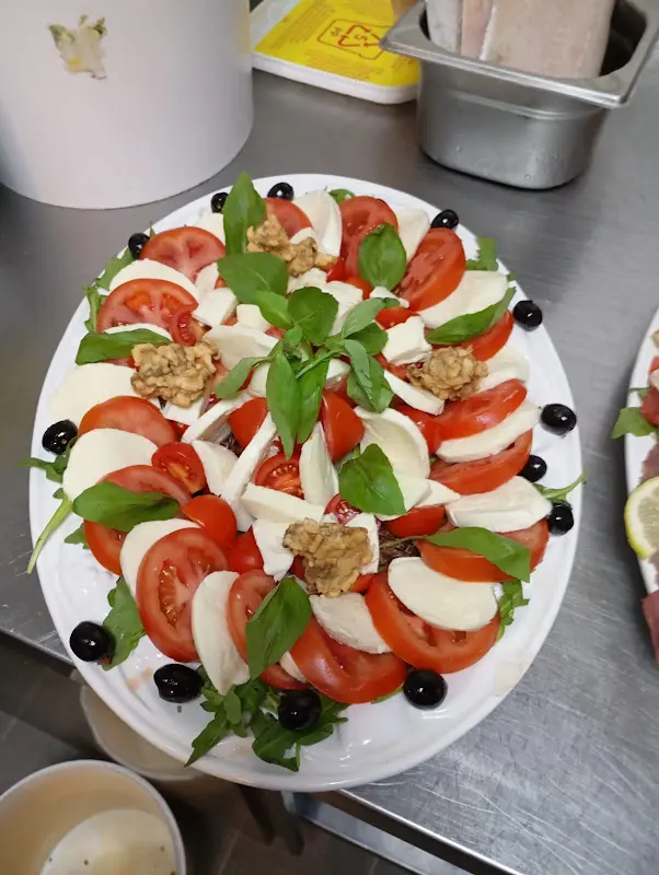 Trattoria Due Fratelli restaurant in (Mark)