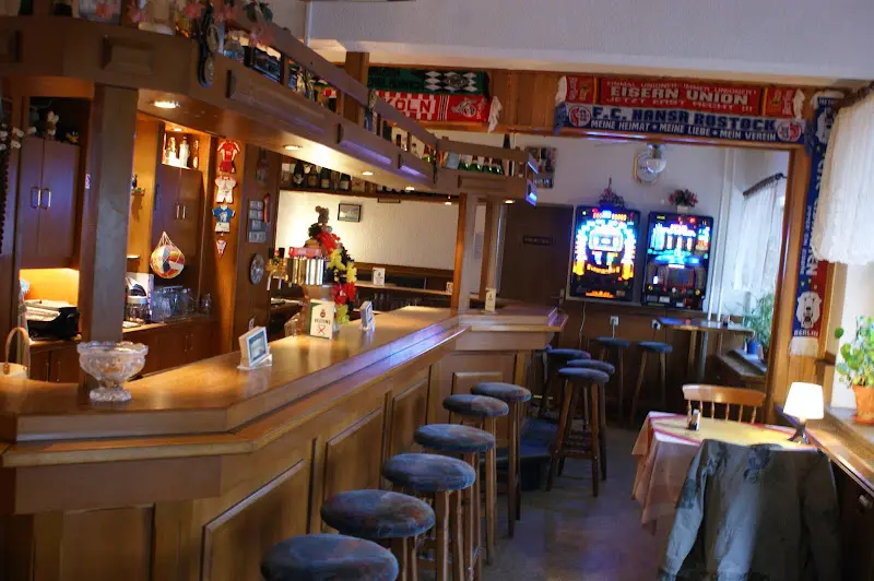 Gasthaus "Zur Erholung" restaurant in Hennigsdorf