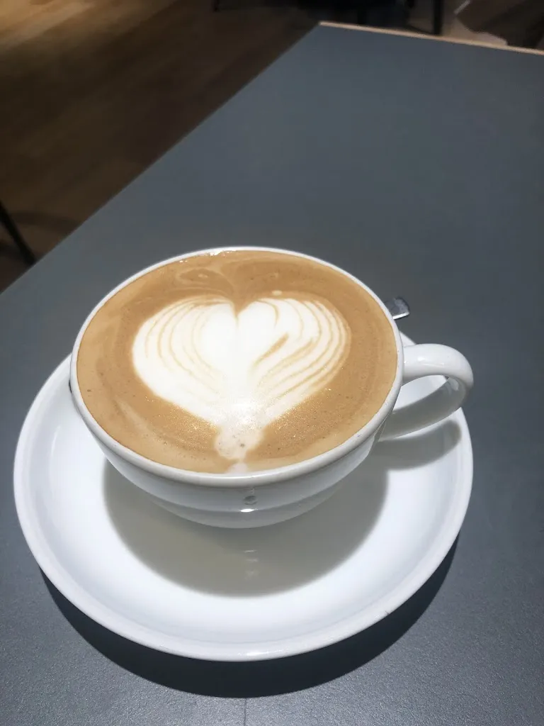 I A_Emma - Kitchen & more_Binzen_review