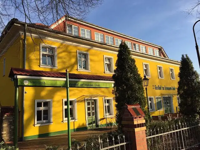 Landgasthof Zur krummen Linde_Neuendorf_slider_image_1