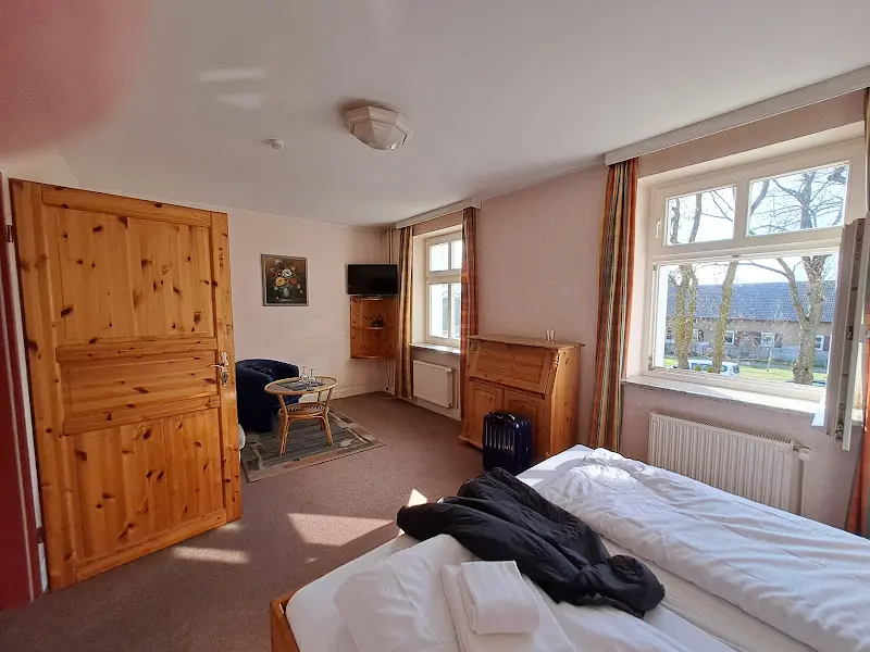 Landgasthof Zur krummen Linde_Neuendorf_slider_image_3