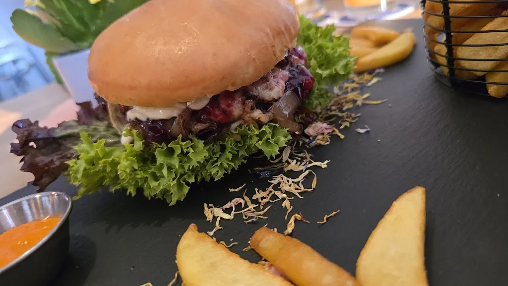 Max_Zum Schützenhaus_Bitz_review