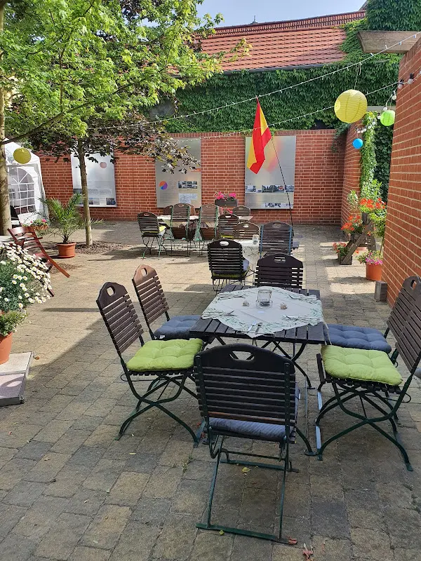 Mike's Tapas Stübchen_(Elbe)_slider_image_1