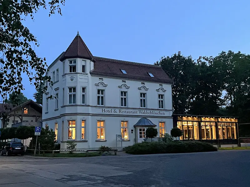 Hotel Waldschlösschen restaurant in Kyritz