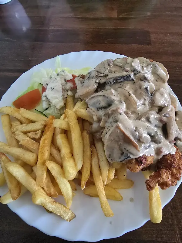 Karsten Sapjatzer_Muddis Küche_Letschin_review