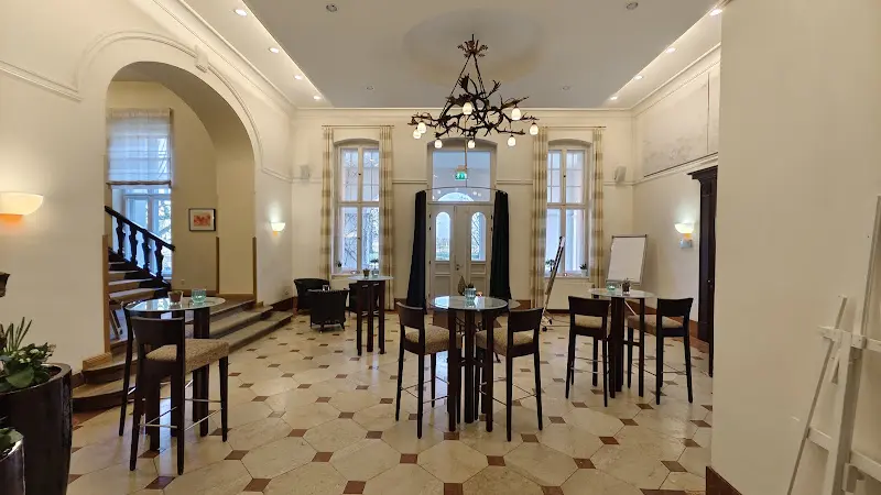 Schloss & Gut Liebenberg - Seehaus_Land_slider_image_1