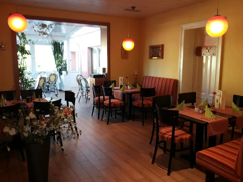 Gasthof & Pension "Zum Löwen" restaurant in Ludwigsfelde