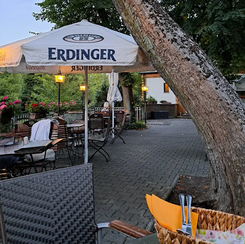 Jagdschloß 1896 ristorante a Wusterhausen