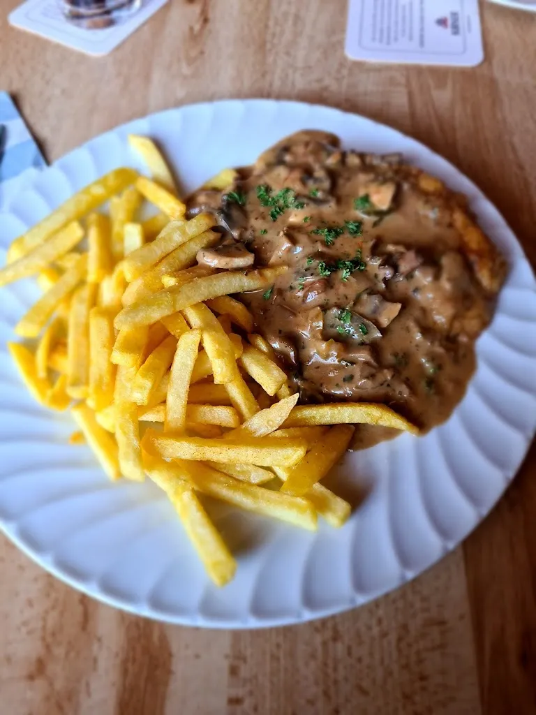 Rainer Korn_Hunsrücker Hof_Brücken_review