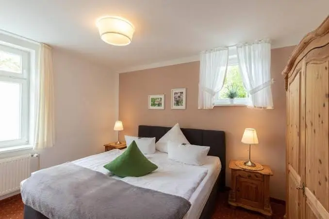 Seehotel Lindenhof - Monique Tomacka_Lychen_slider_image_3