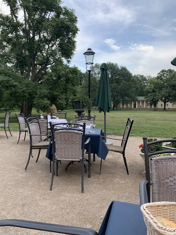 Schloss-Restaurant LINARI Lübbenau ristorante a Lübbenau/Spreewald