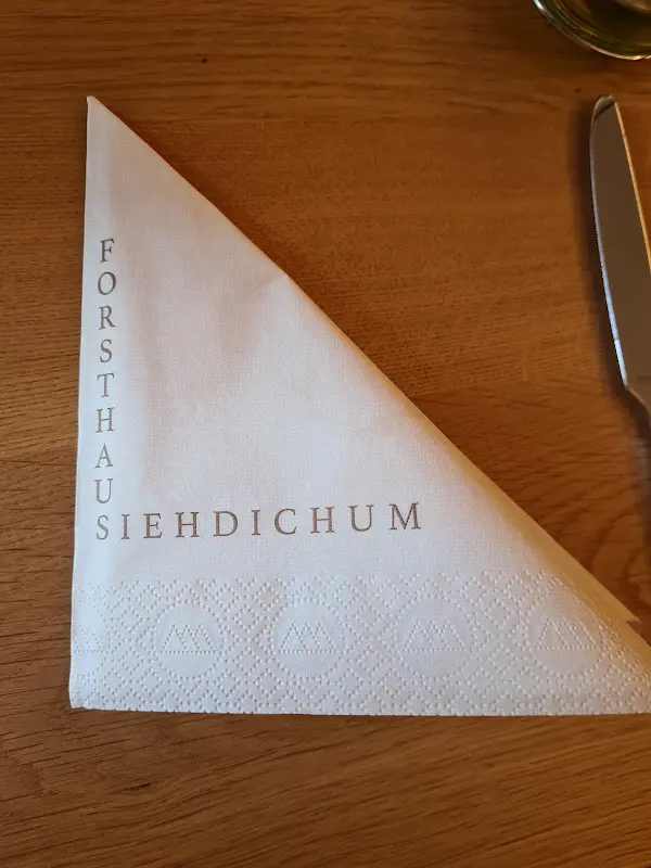 Leoni S_Forsthaus Siehdichum_Siehdichum_review