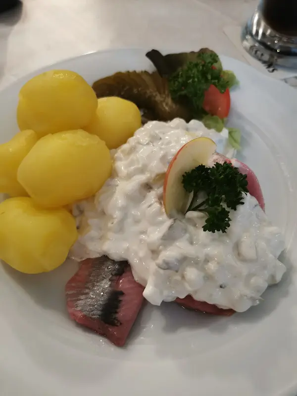 Rieke Savon_Gasthaus 