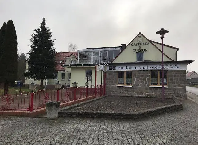 Gasthaus & Pension "Am Kanal" restaurant in Müllrose