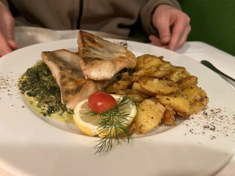 Frizzi Püsche-Raab_Gasthaus Zum Seddiner See_Michendorf_avis