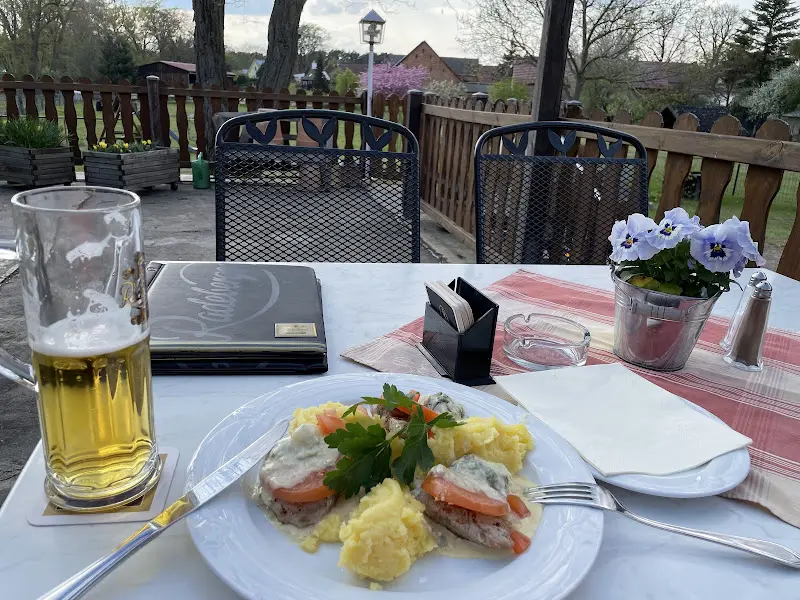 Zahar Tyrkov_Landhaus „ Zu Stücken“_Michendorf_reseña