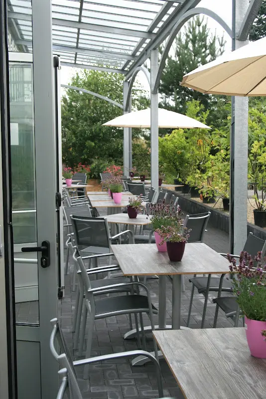 Café und Restaurant Gartenglück im Rosengut restaurant in Michendorf