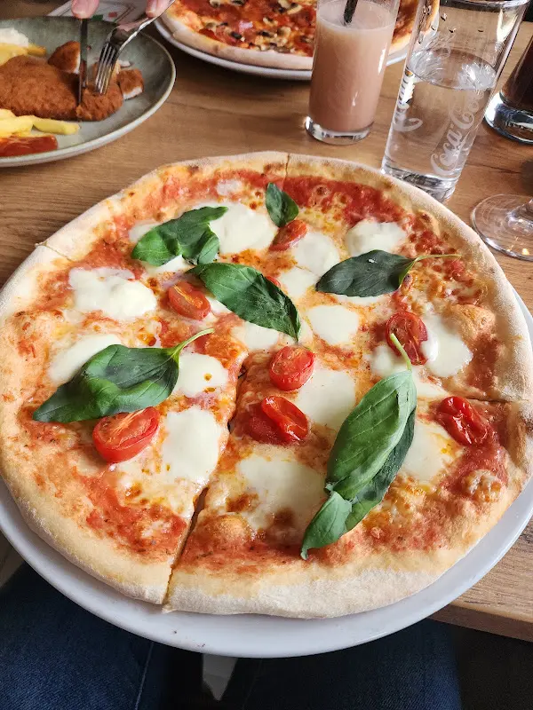 Rocco's Pizzeria_Nuthetal_slider_image_3