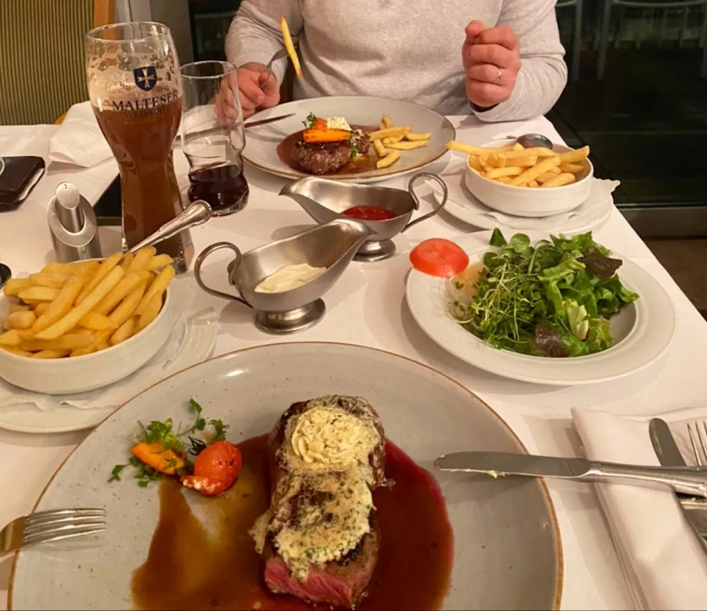 Restaurant Kronenstuben_Bietigheim-Bissingen_slider_image_2