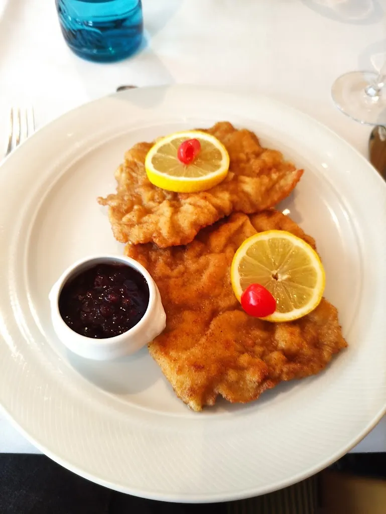 Restaurant Kronenstuben_Bietigheim-Bissingen_slider_image_3