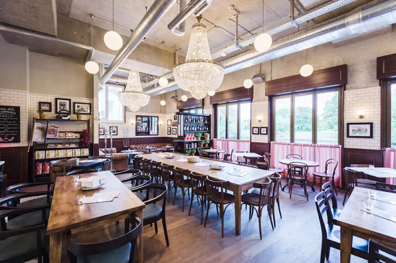 L'Osteria_Potsdam_slider_image_1