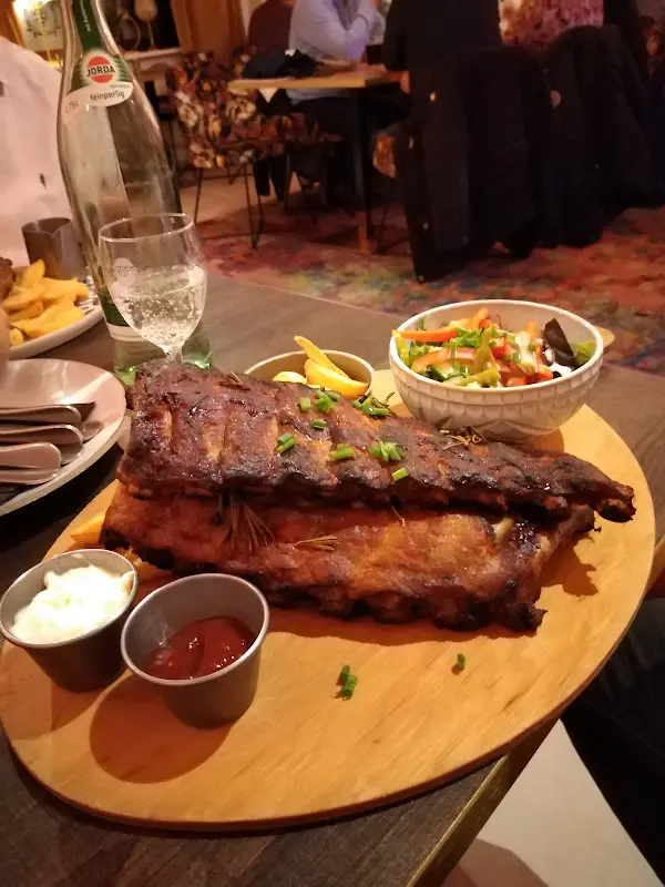 simone G_Kupfersaal im Alten Bahnhof Petershagen_Petershagen_recensione