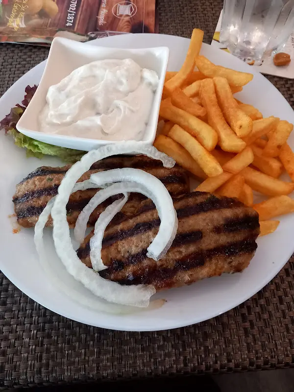 Odisseus Christu Grill-Taverne Akropolis_Petershagen_slider_image_2