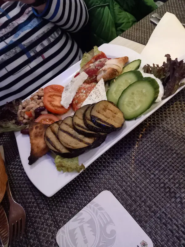 Odisseus Christu Grill-Taverne Akropolis_Petershagen_slider_image_3