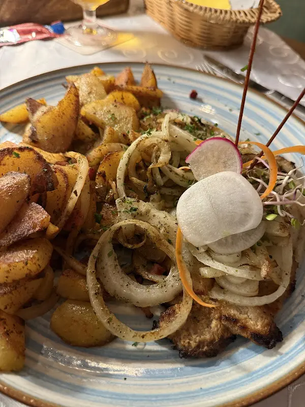 Thomas Schneider_Gast- und Logierhaus 