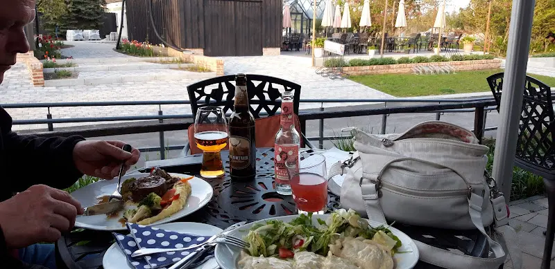 Kerstin Strehl_Landgasthof Alwine_Rietz-Neuendorf_reseña