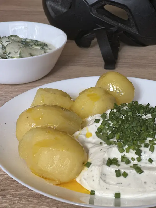 Stephan Hoika_Heike Barich_Sallgast_review